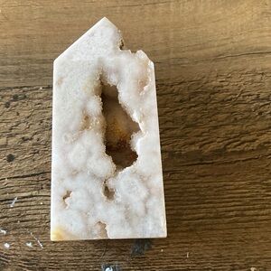 Natural Stone Agate tower